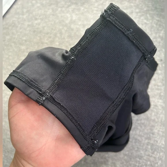 Under armor spandex gym shorts - Picture 4 of 4